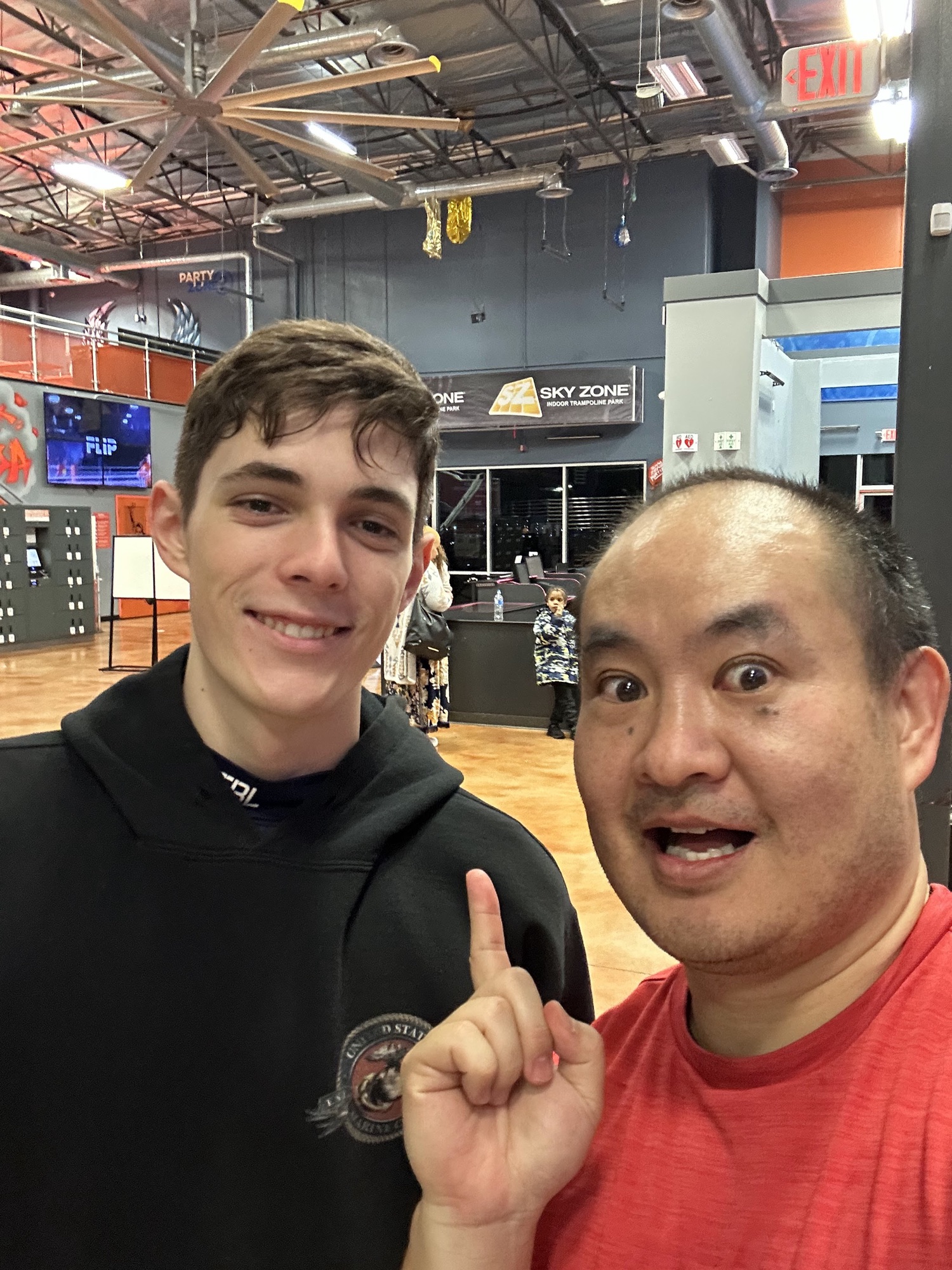 Elias Bartu and Dennis Yu in March 2023